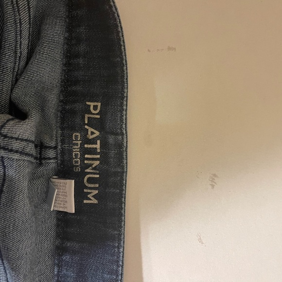 Walk with confidence with this pants size 0 (4s) - Picture 5 of 5